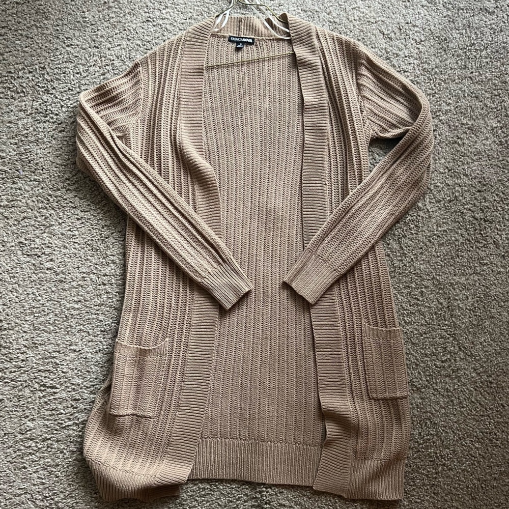 Long Beige Cardigan Sweater w/ Pockets 🤎 Small